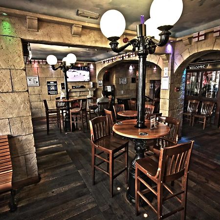 The George Hotel Whitby Bagian luar foto