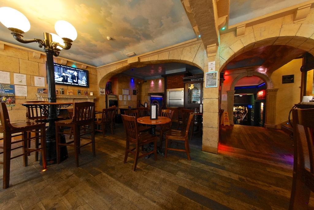 The George Hotel Whitby Bagian luar foto