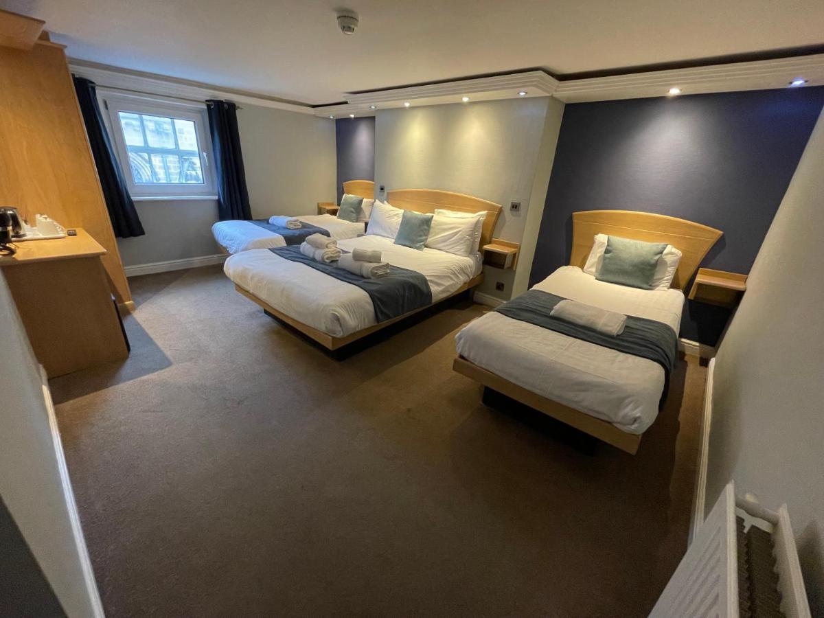 The George Hotel Whitby Bagian luar foto